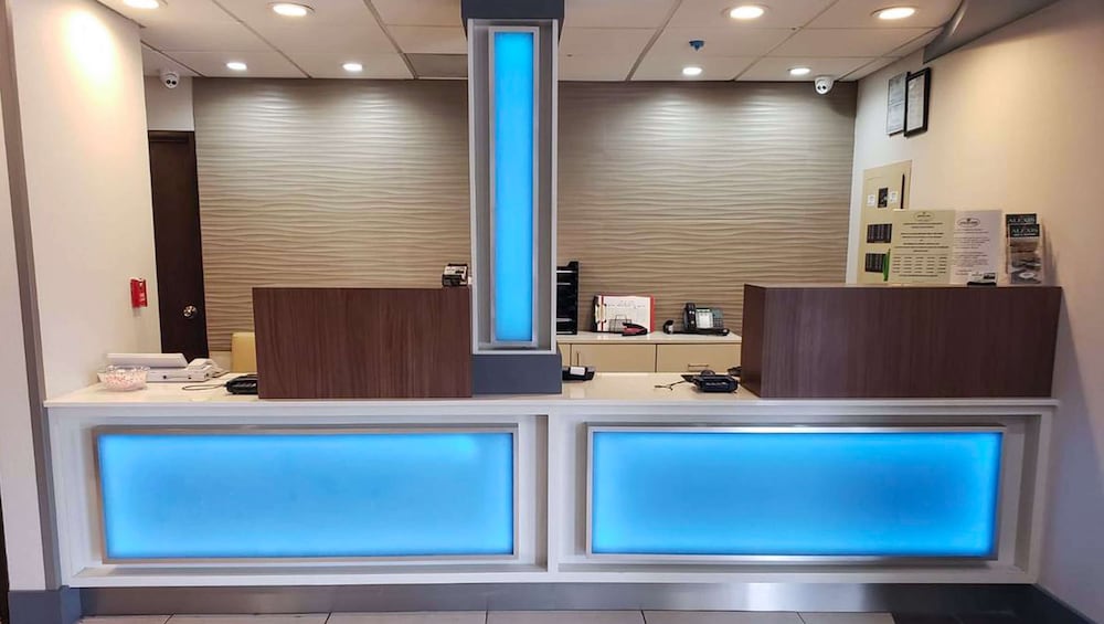 Alexis Inn and Suites Nashville Airport 6/40