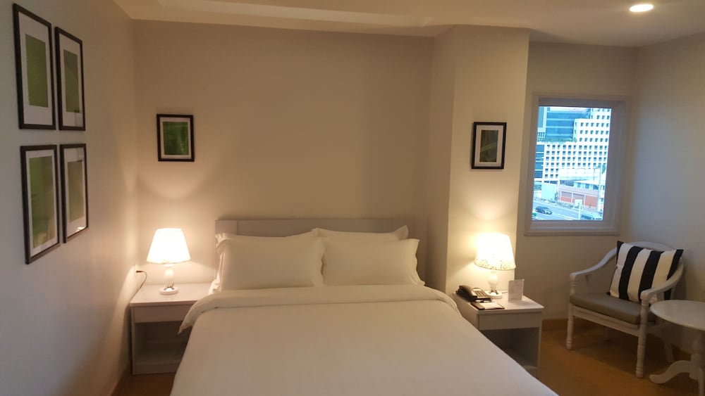 The Kinn Bangkok 16/41