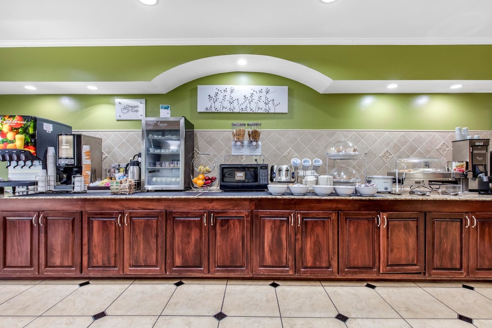Sleep Inn and Suites Montgomery East I-85 6/32