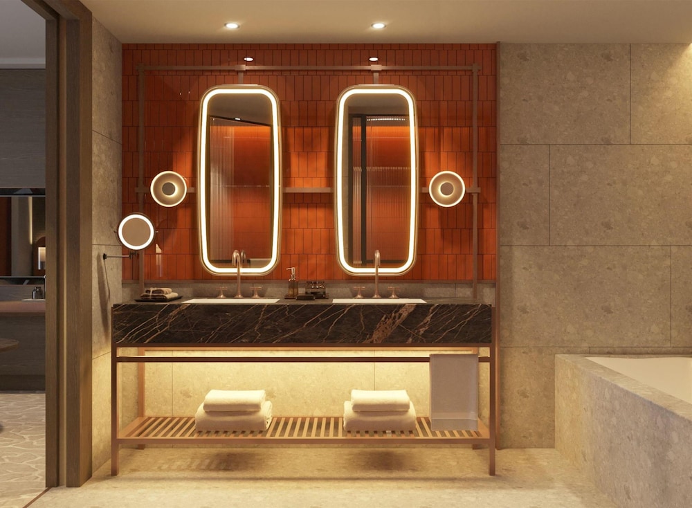 EXECUTIVE, SUITE, KING BED, TERRACE