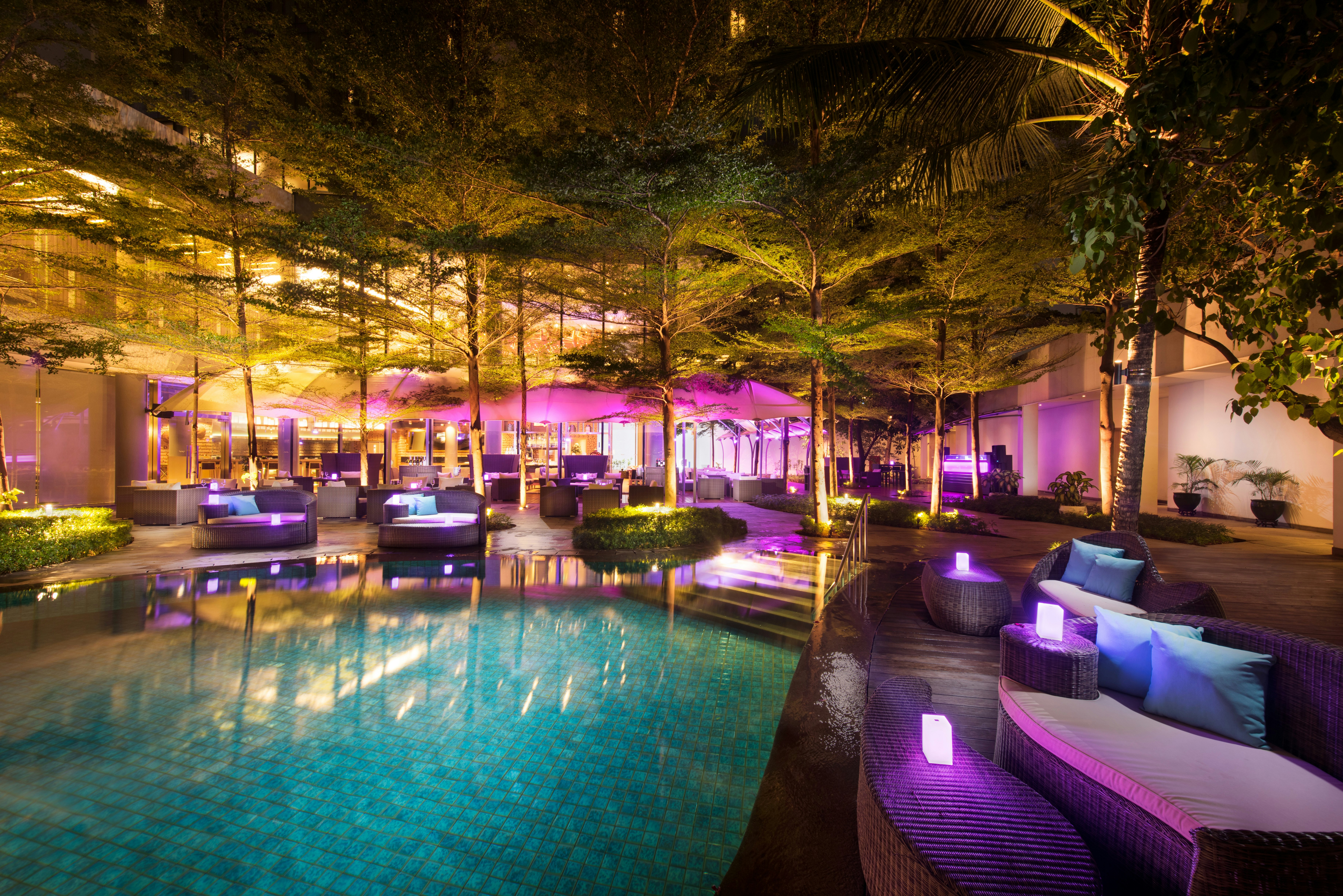 DoubleTree by Hilton Hotel Jakarta - Diponegoro 52/54