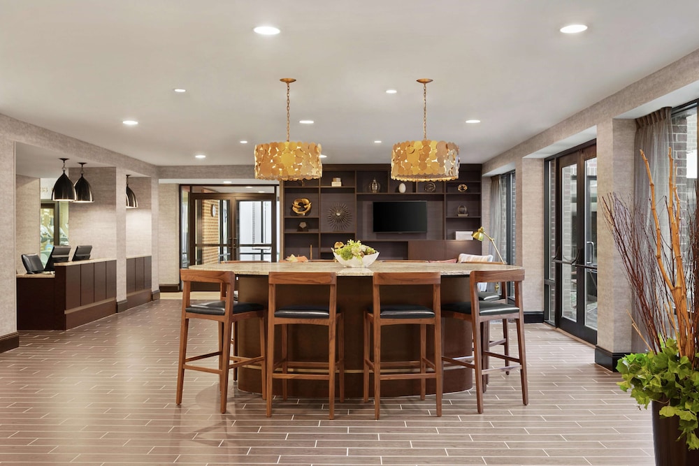 Doubletree By Hilton Mclean Tysons 57/71