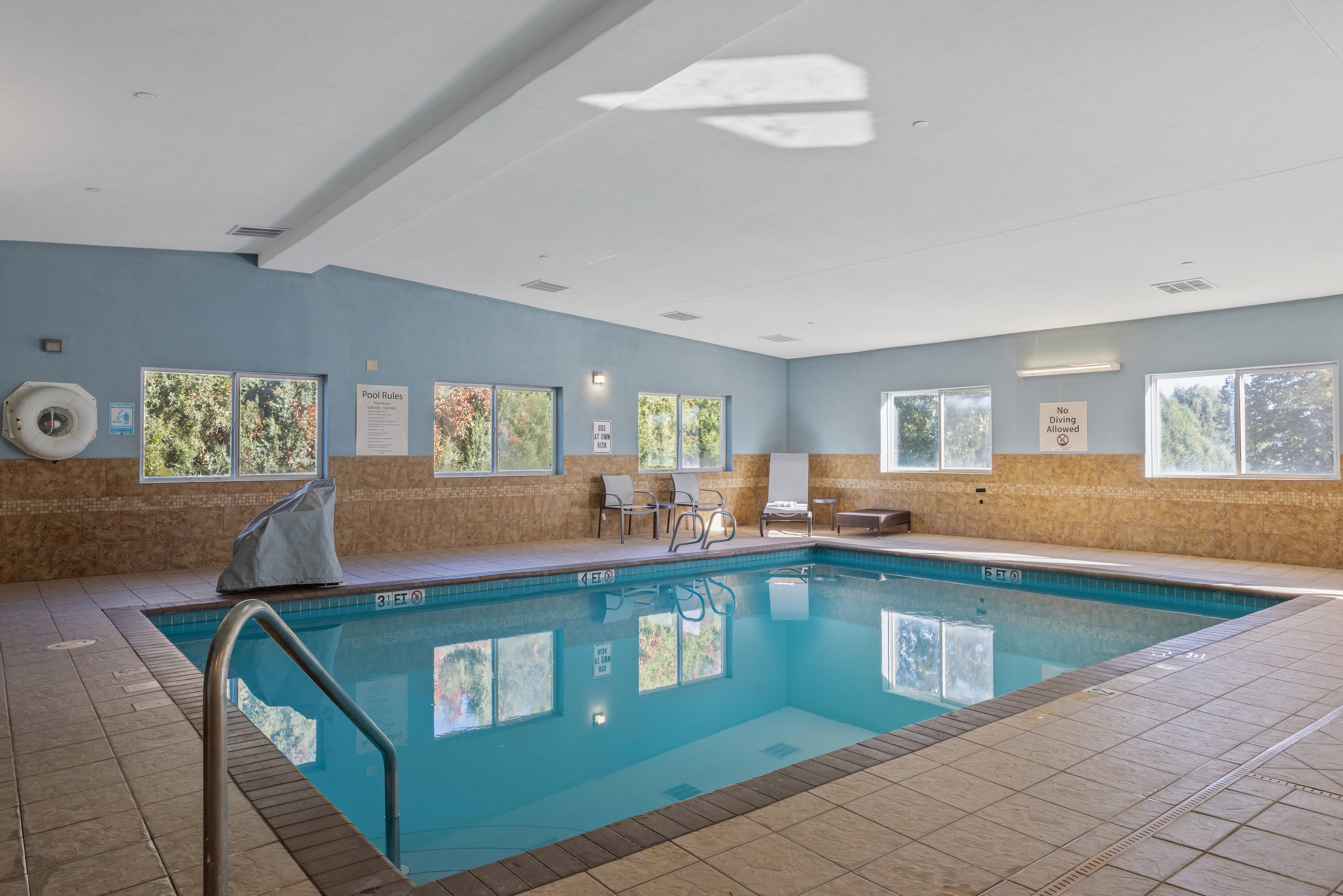 Holiday Inn Express & Suites Torrington 39/78