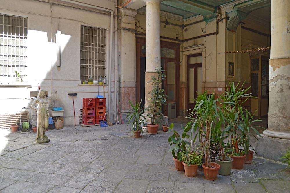 B and B Central Station Napoli 31/50