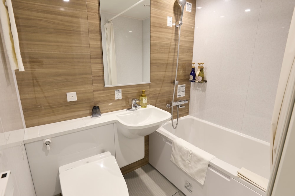 Ginza International Hotel 48/50