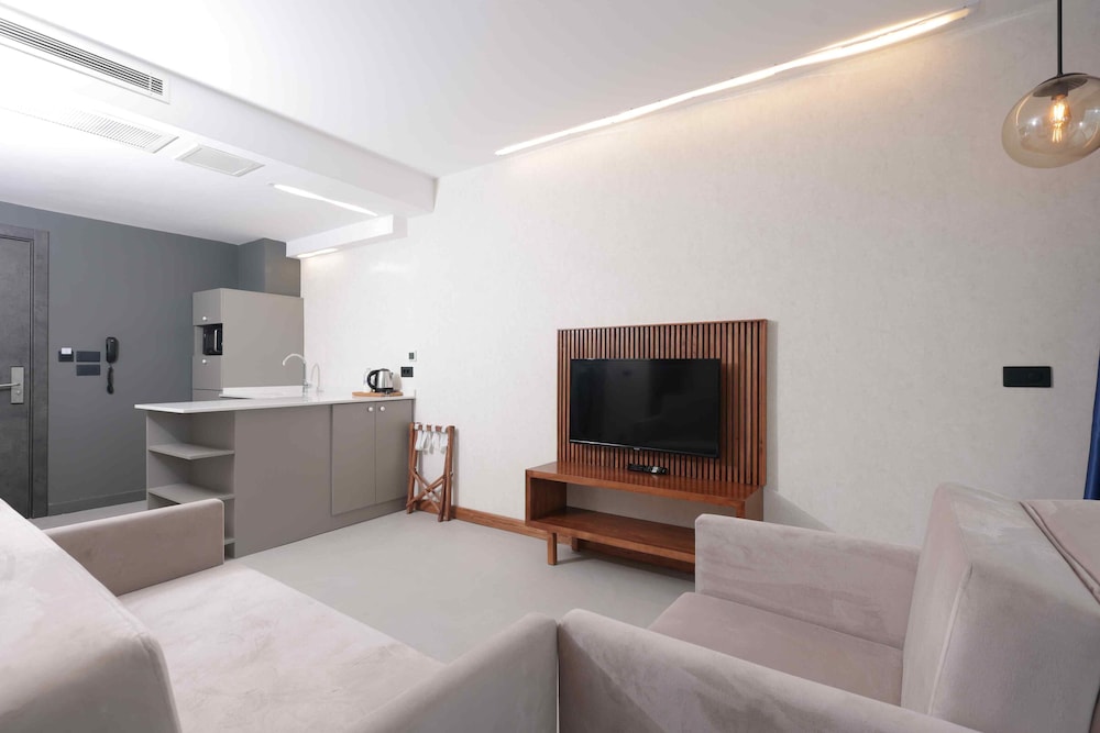 Ertan Hotel Cesme 42/63