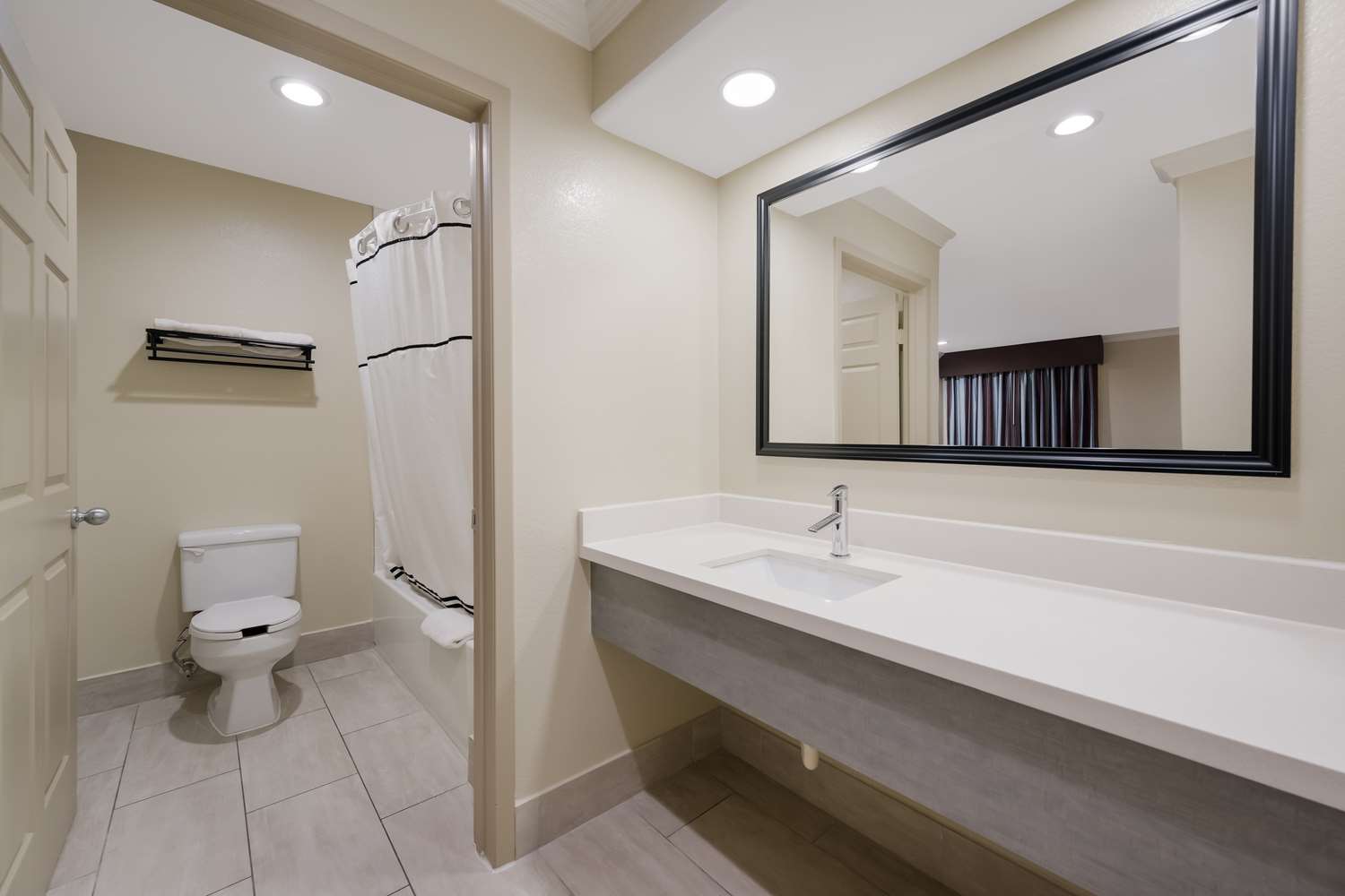 Americas Best Value Inn Houston Heights at I-45 37/40
