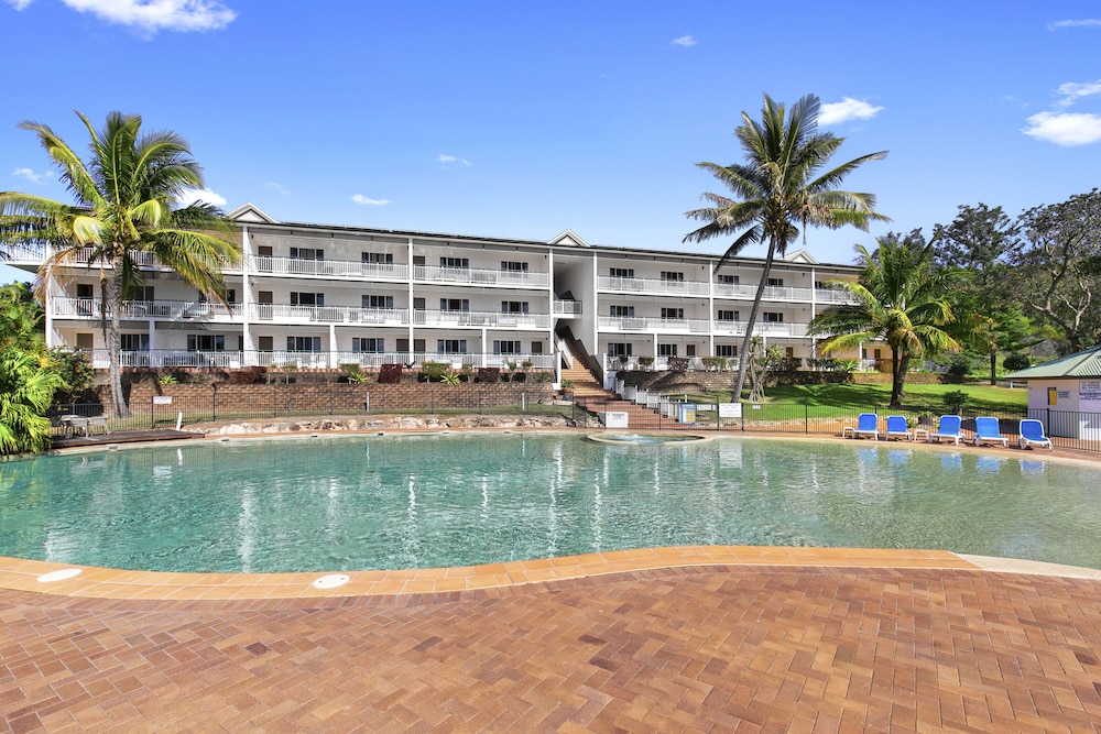 K Gari Beach Resort 2/50