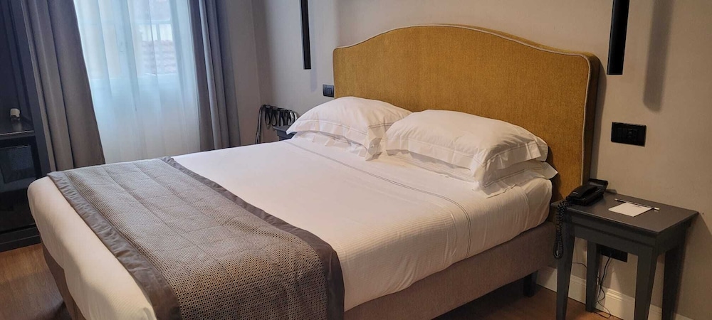 Flom Boutique Hotel 18/50