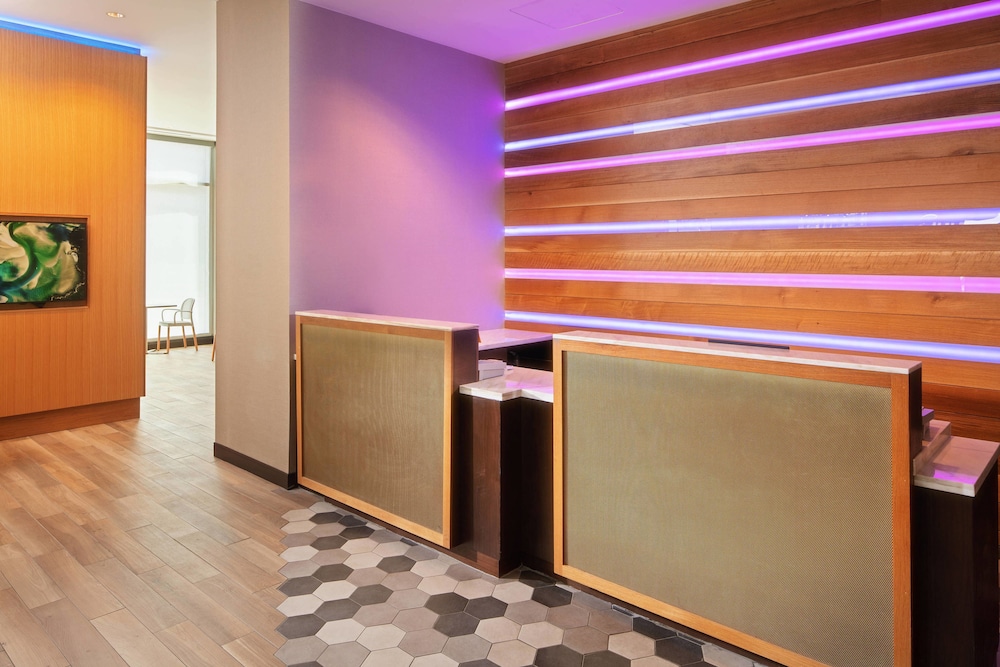 Springhill Suites New Orleans Downtown Canal Street 8/52