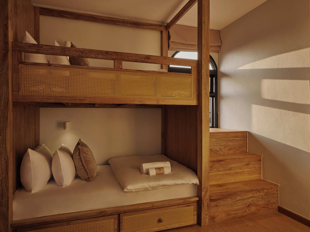 The Motifs Eco Hotel 25/50