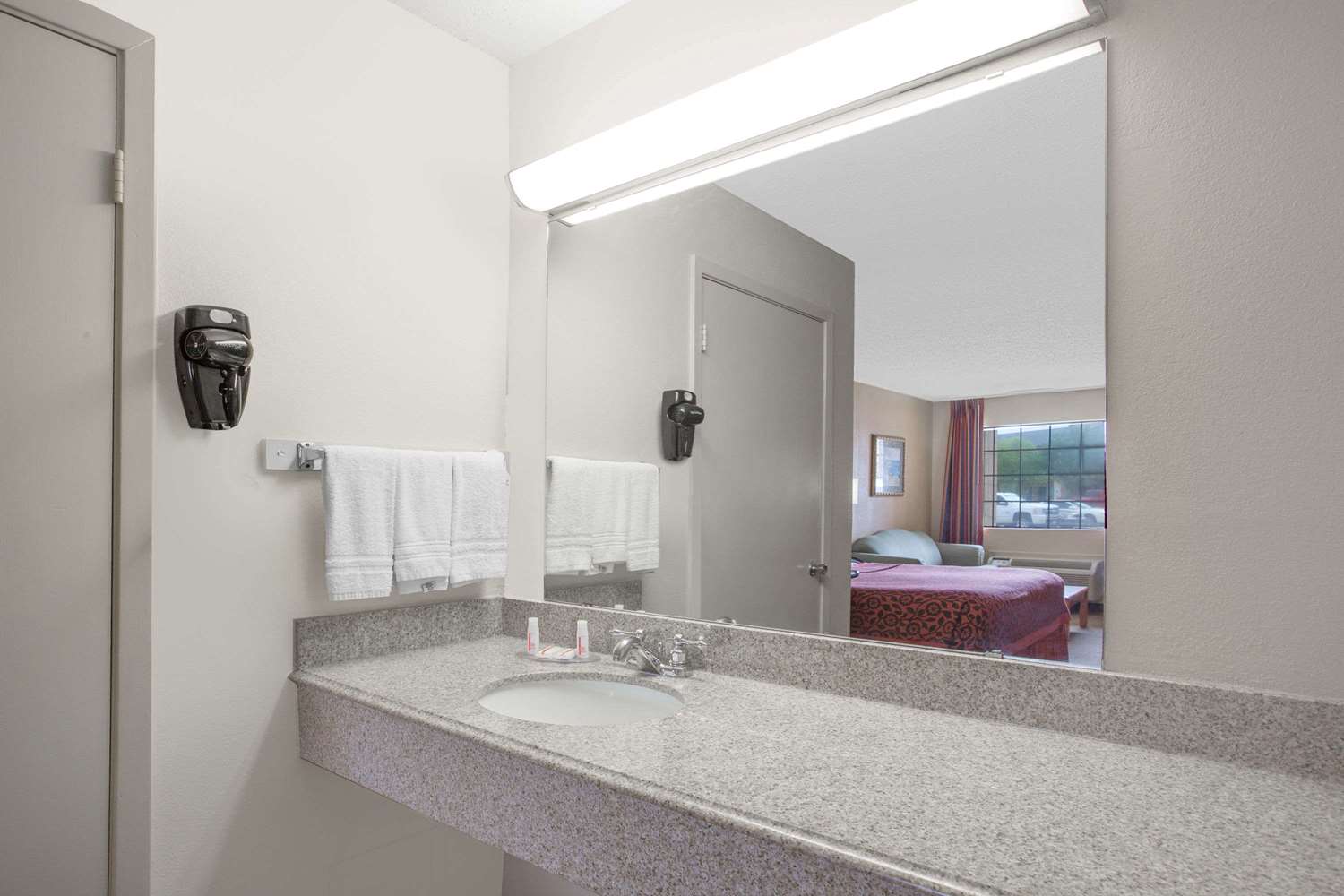 Days Inn by Wyndham Ruston LA 19/20