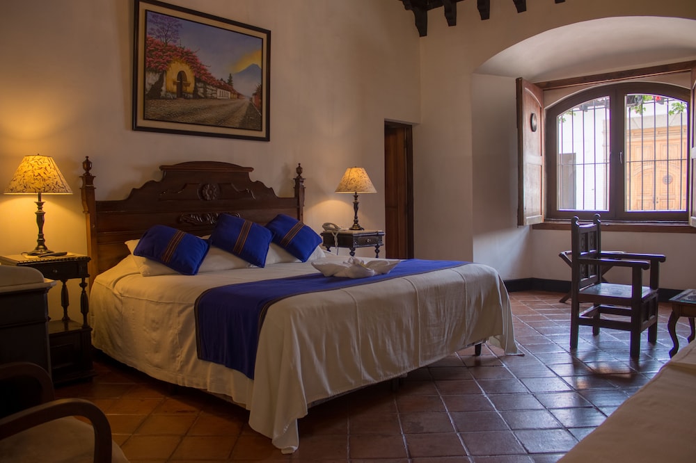 Posada de Don Rodrigo La Antigua Guatemala 9/72