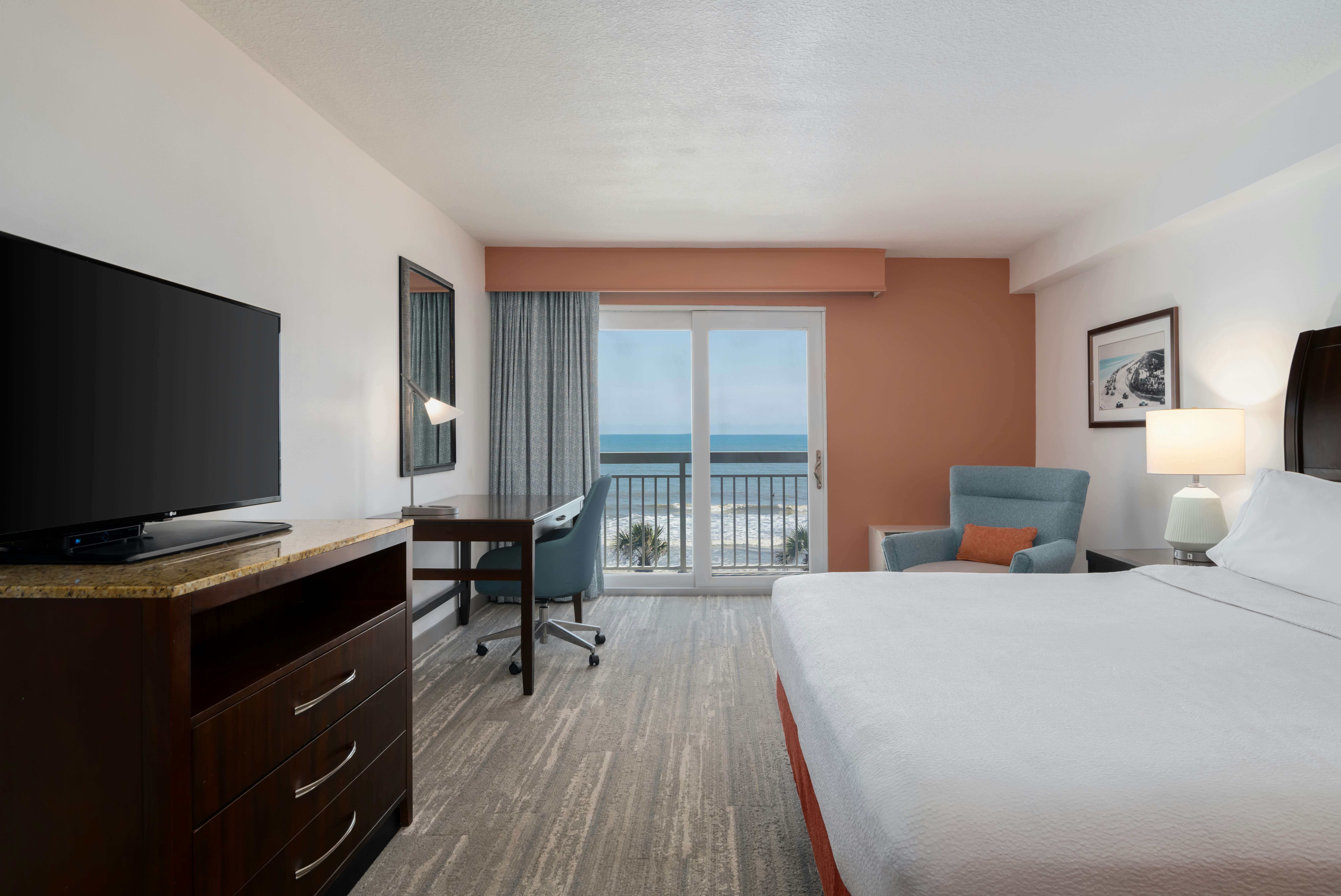 ROOM, KING BED, ACCESSIBLE