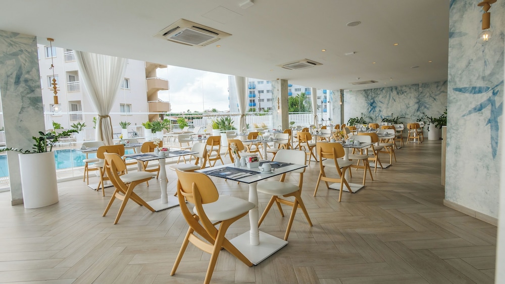 Domniki Hotel Apartments 32/50