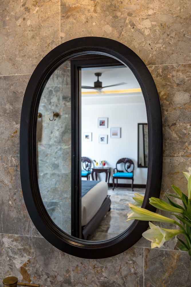 Hoi An Central Hotel 64/73