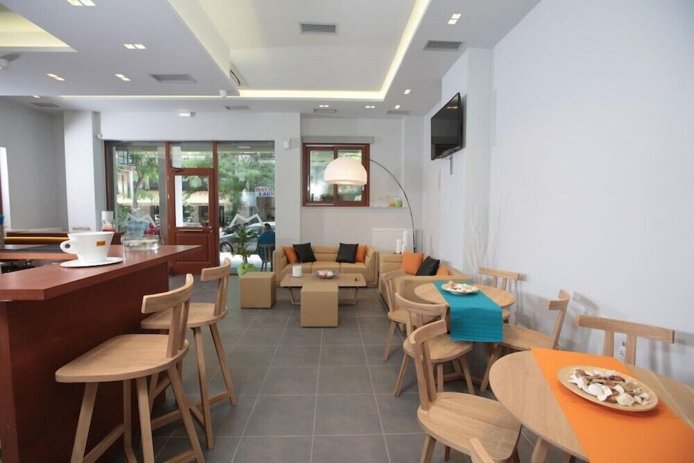 Meni Apartments Hotel 23/26