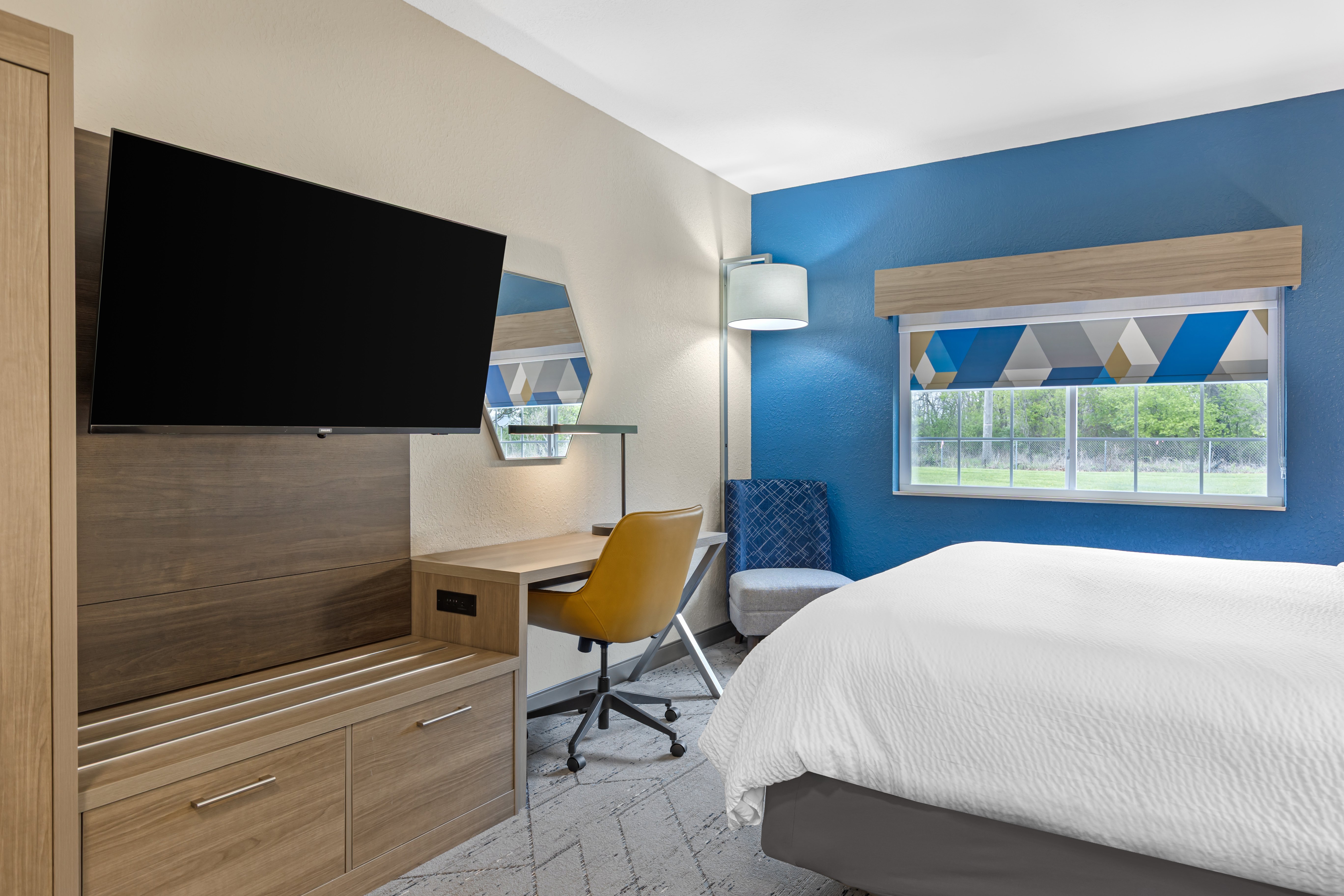 Holiday Inn Express Hotel Suites Charlotte 23/44