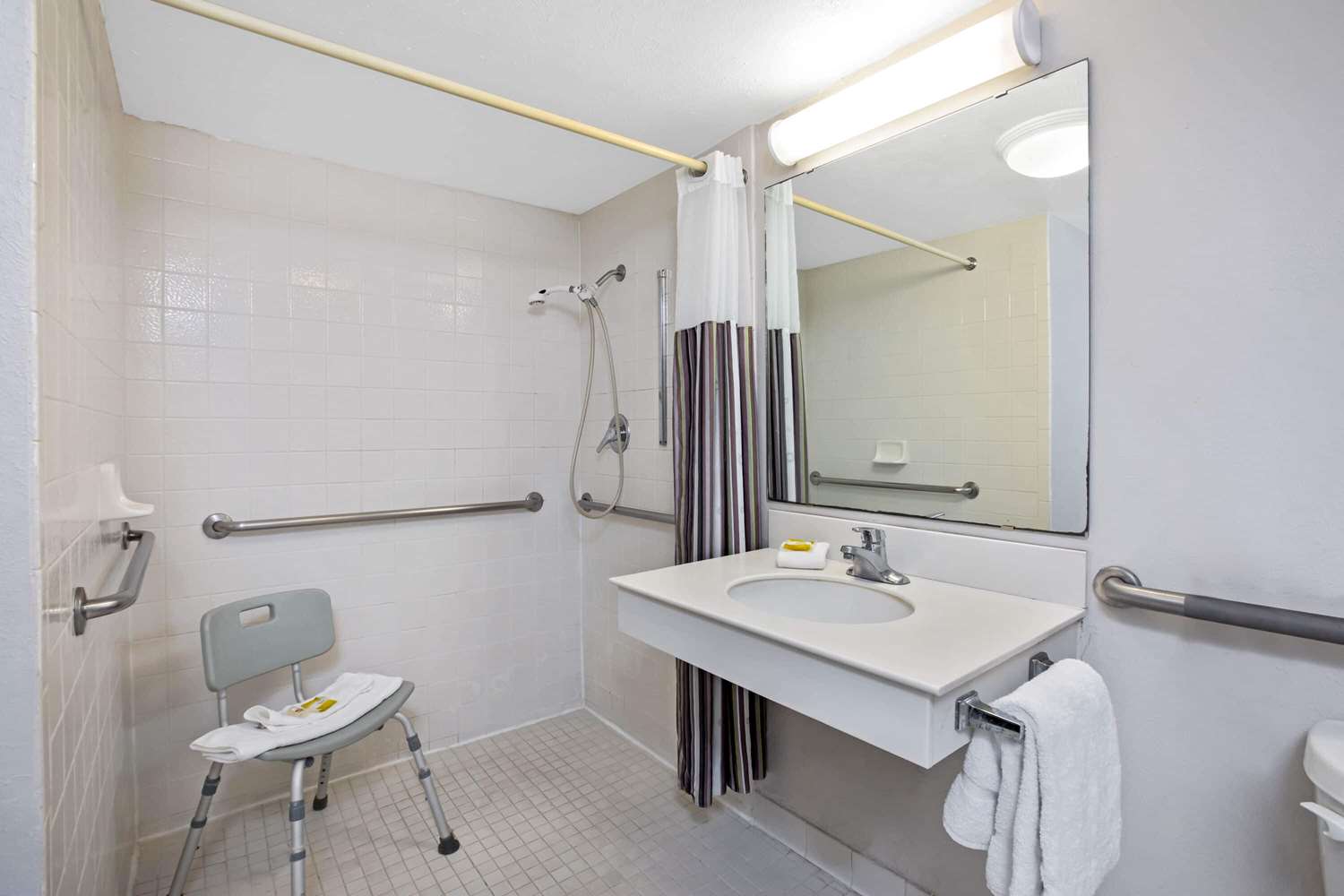 La Quinta Inn El Paso East Lomaland 38/42