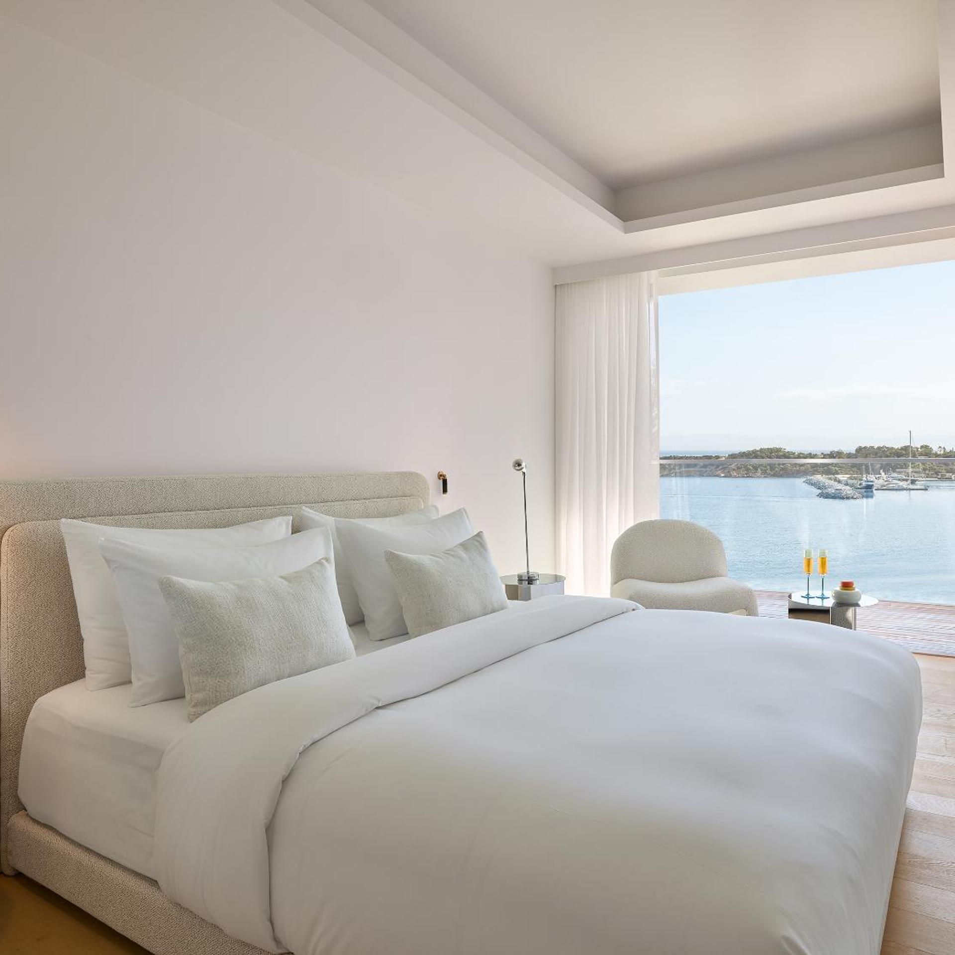1 Bedroom, Club, Suite, Sea and Marina View