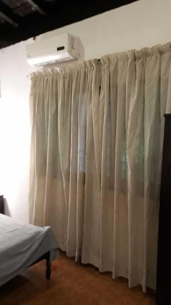 Hostal Residencial Leones De Castilla 22/45