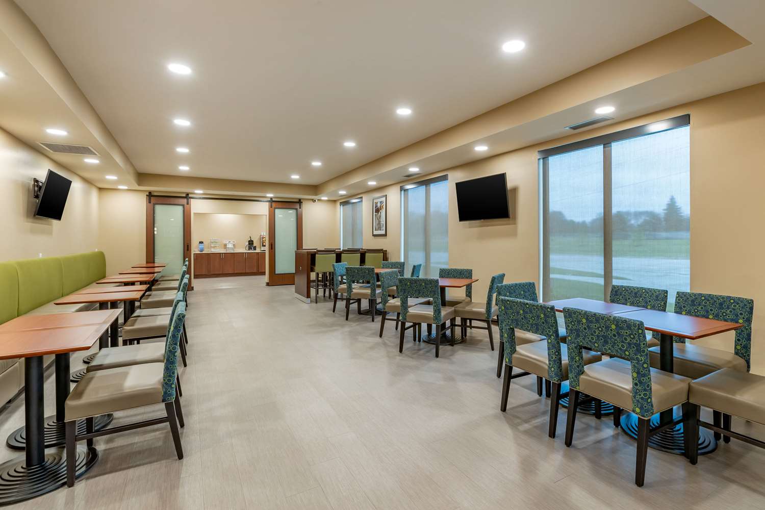 Comfort Inn Suites West Des Moines 8/12