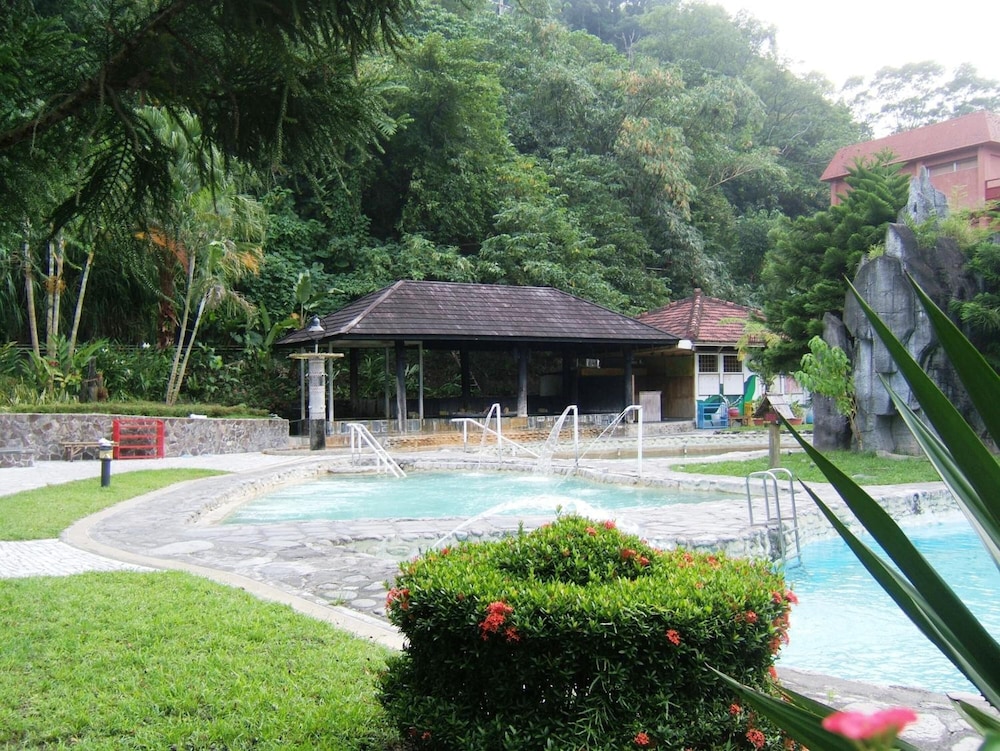 Rainbow Resort 39/49