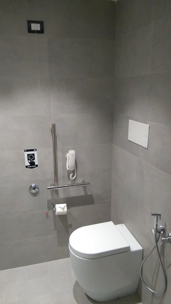 Art Hotel Museo 72/72