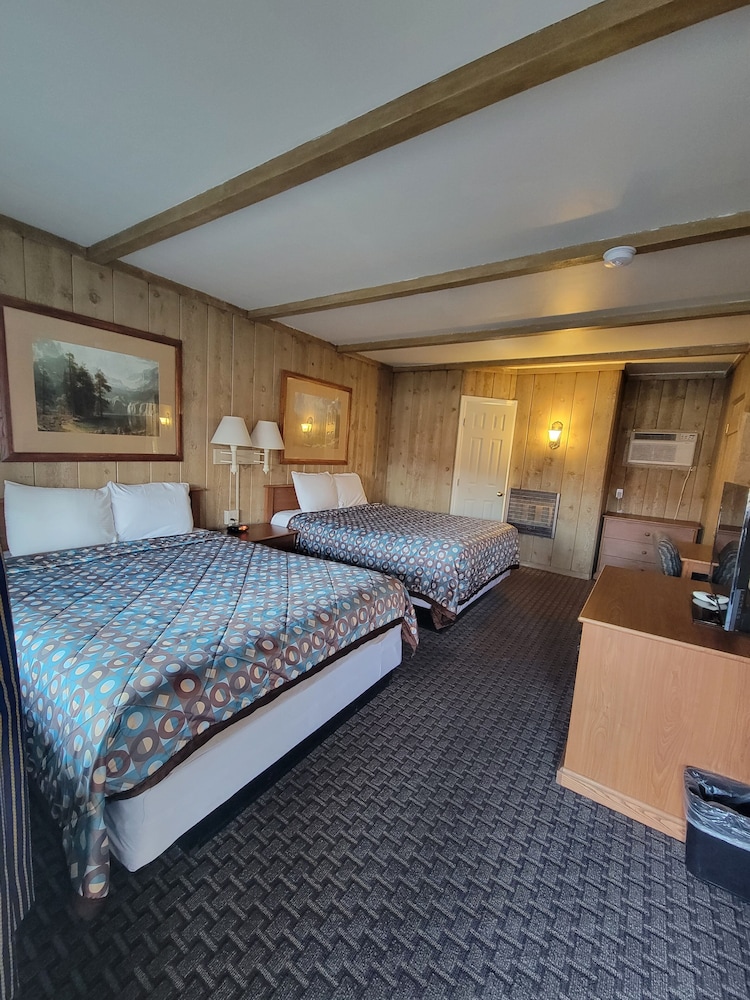 Townhouse Motel 15/57