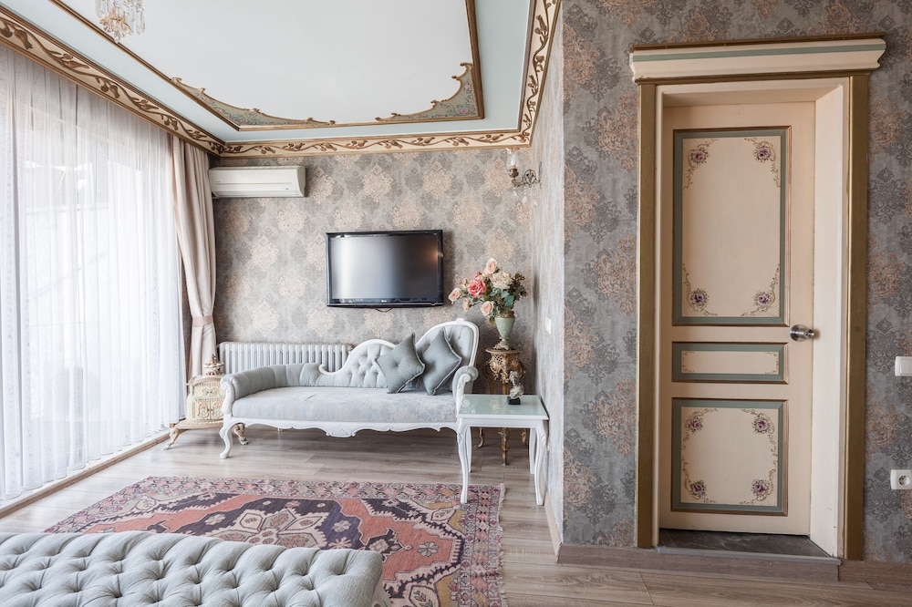 Romantic Hotel Istanbul 25/72