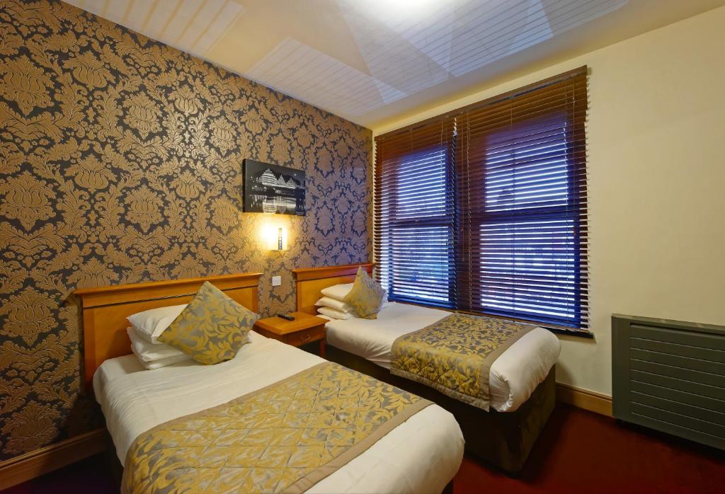 Hotel Grainger 5/16