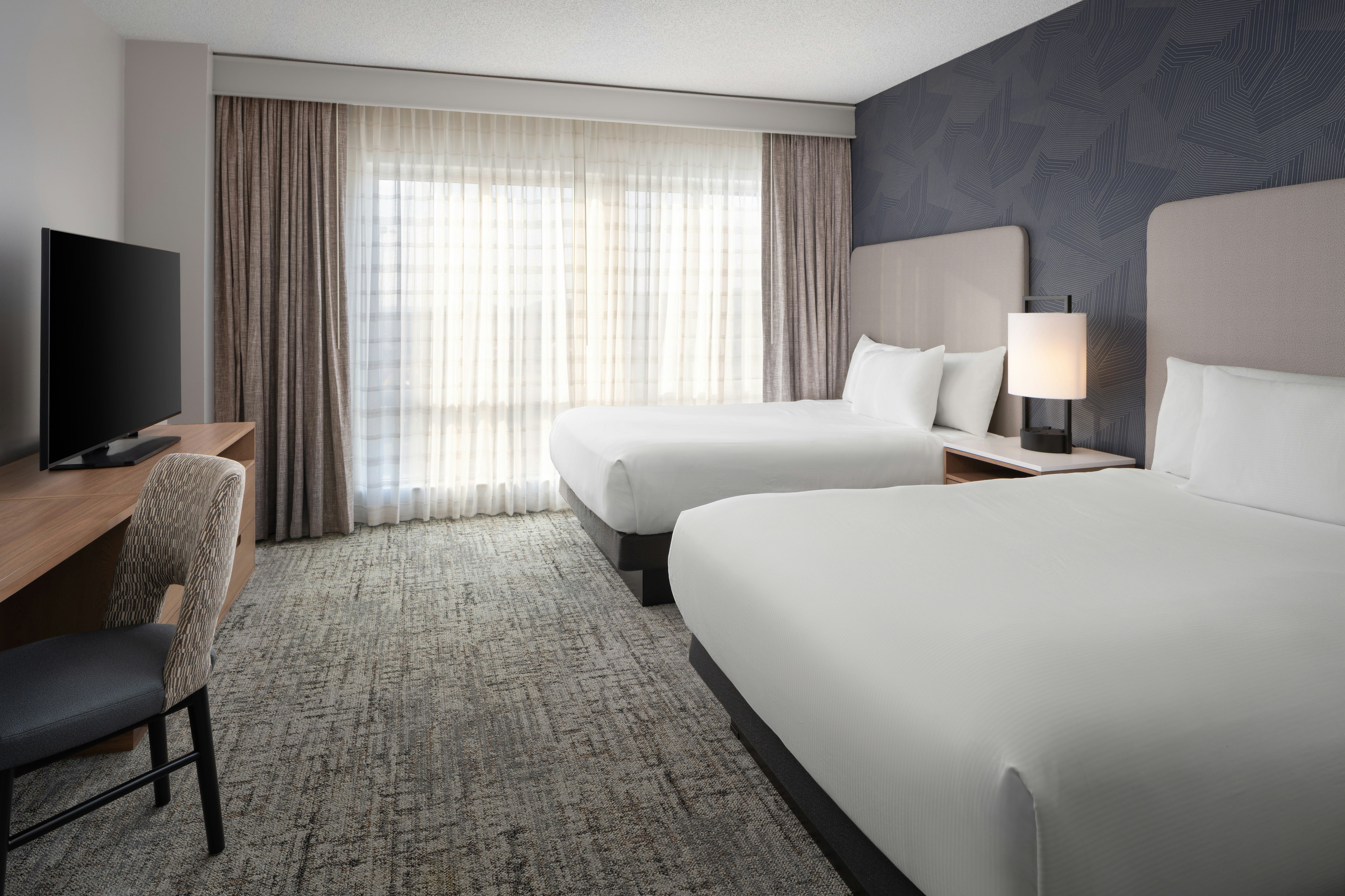 جناح بسريرين مزدوجين لذوي الإعاقة، Embassy Suites by Hilton Franklin Cool Springs 2/3