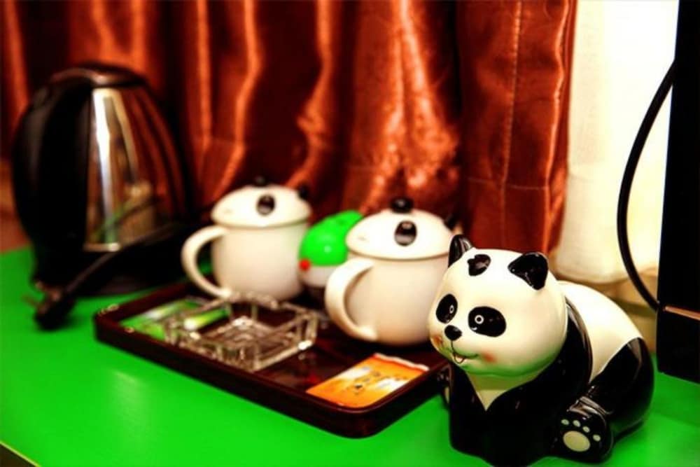 Panda Prince Hotel (Chengdu Xinhua Park) 37/44