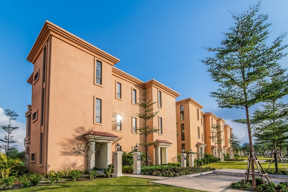 Wyndham Sky Lake Resort and Villas 5/50