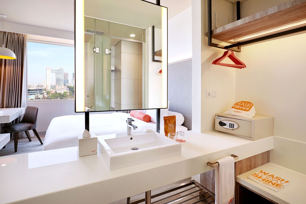HARRIS Hotel and Conventions Bundaran Satelit Surabaya 49/50