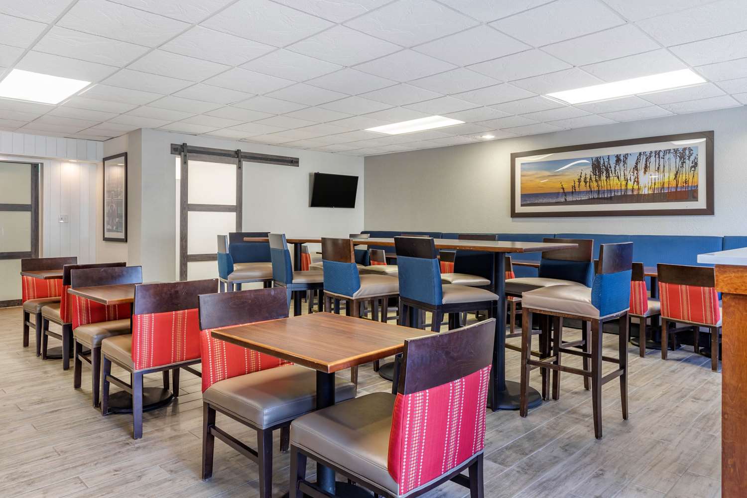 restaurant cafeteria