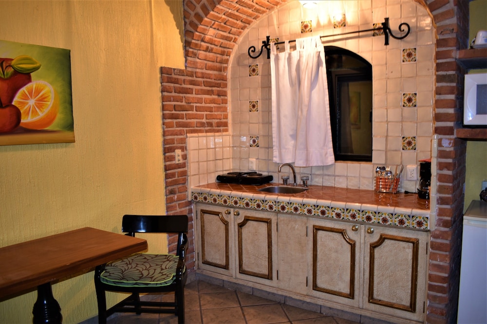La Villa Del Ensueno 35/48