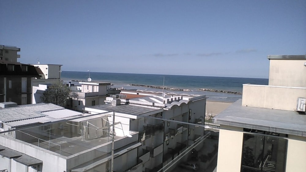 Hotel Glenn 34/37