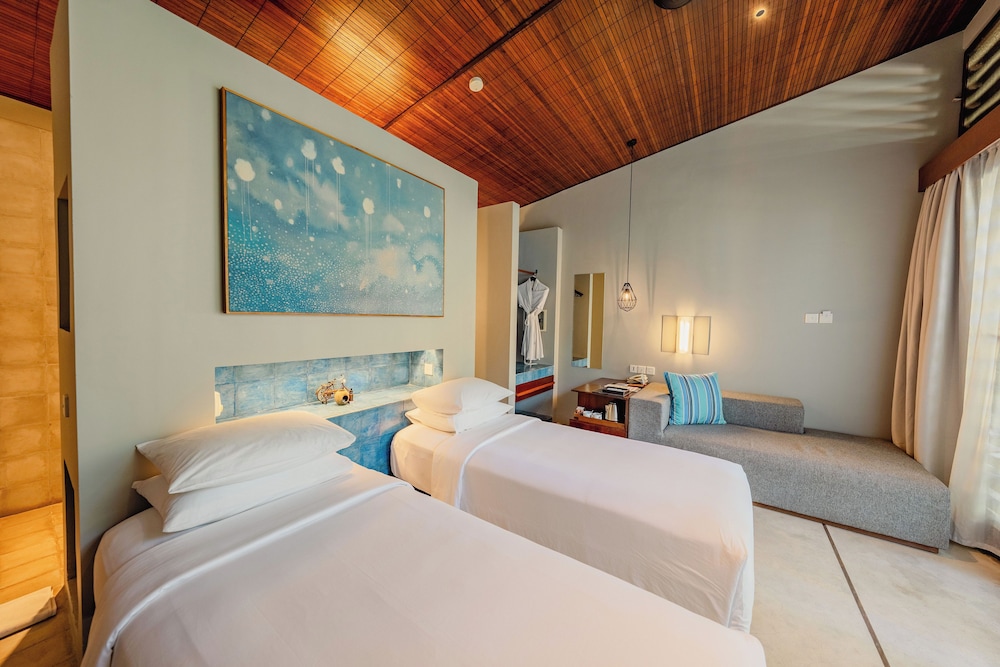 Hotel Komune and Beach Club Bali 31/71