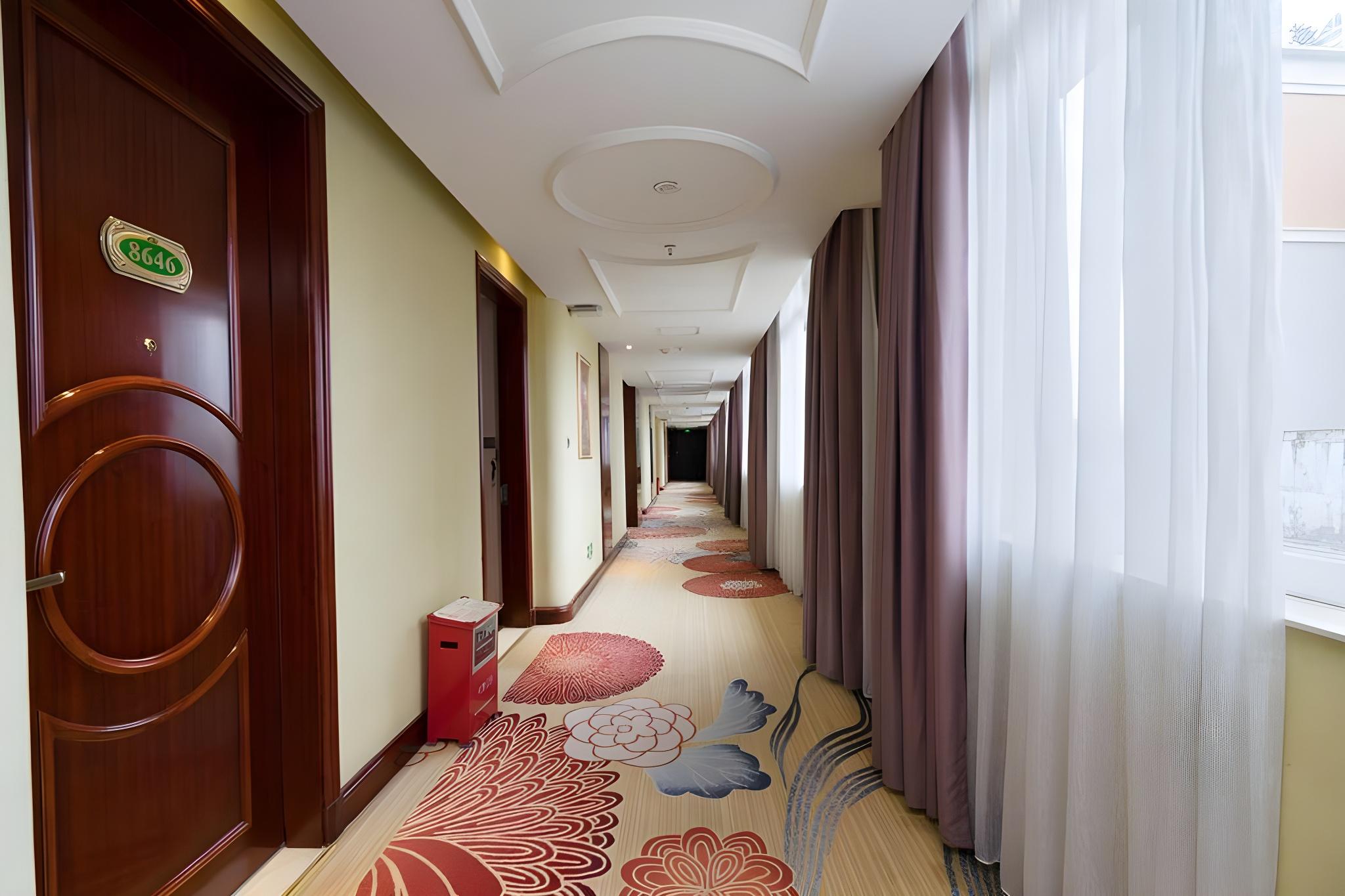 Vienna Hotel Guangzhou Panyu Changlong Shiqiao Metro Station 25/50