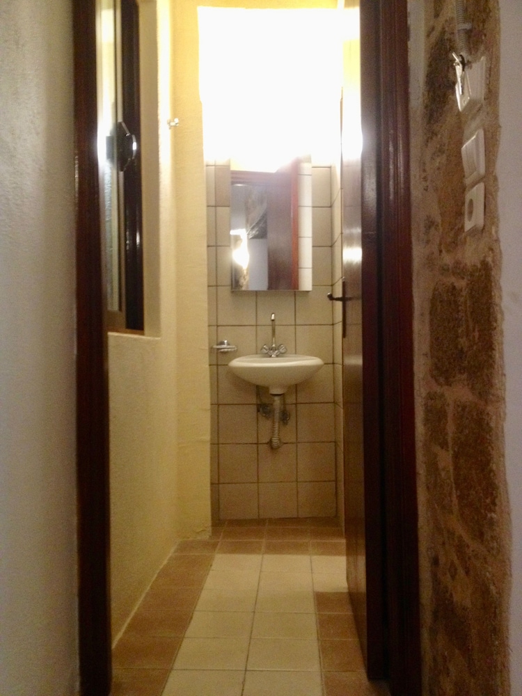 Auberge 32 37/38