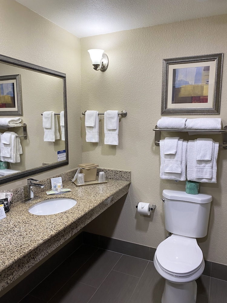 Comfort Suites Kings Bay Naval Base Area 36/40