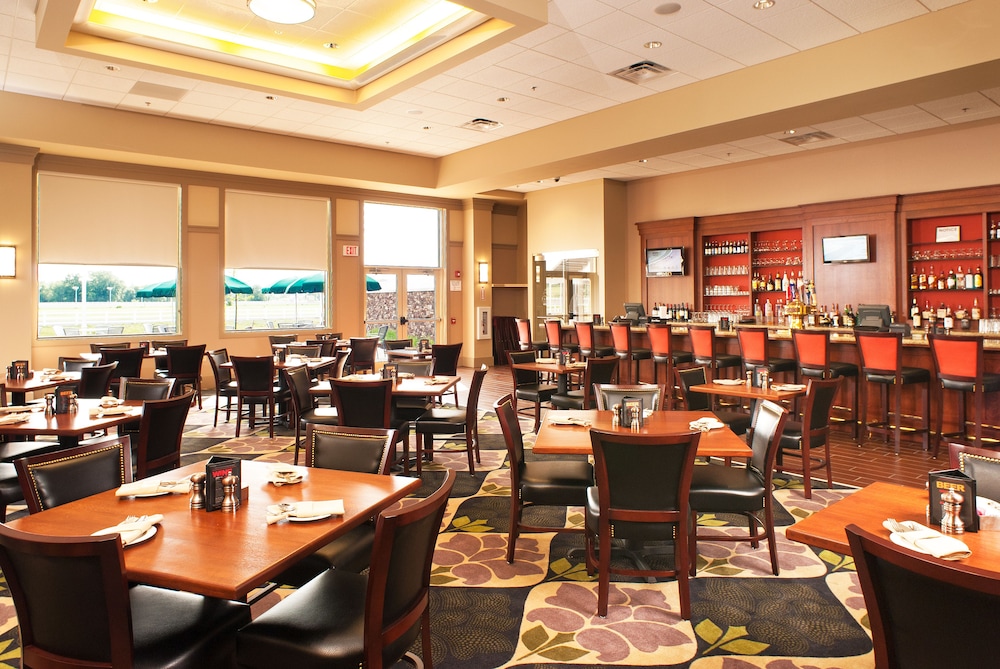Vernon Downs Casino and Hotel 33/45