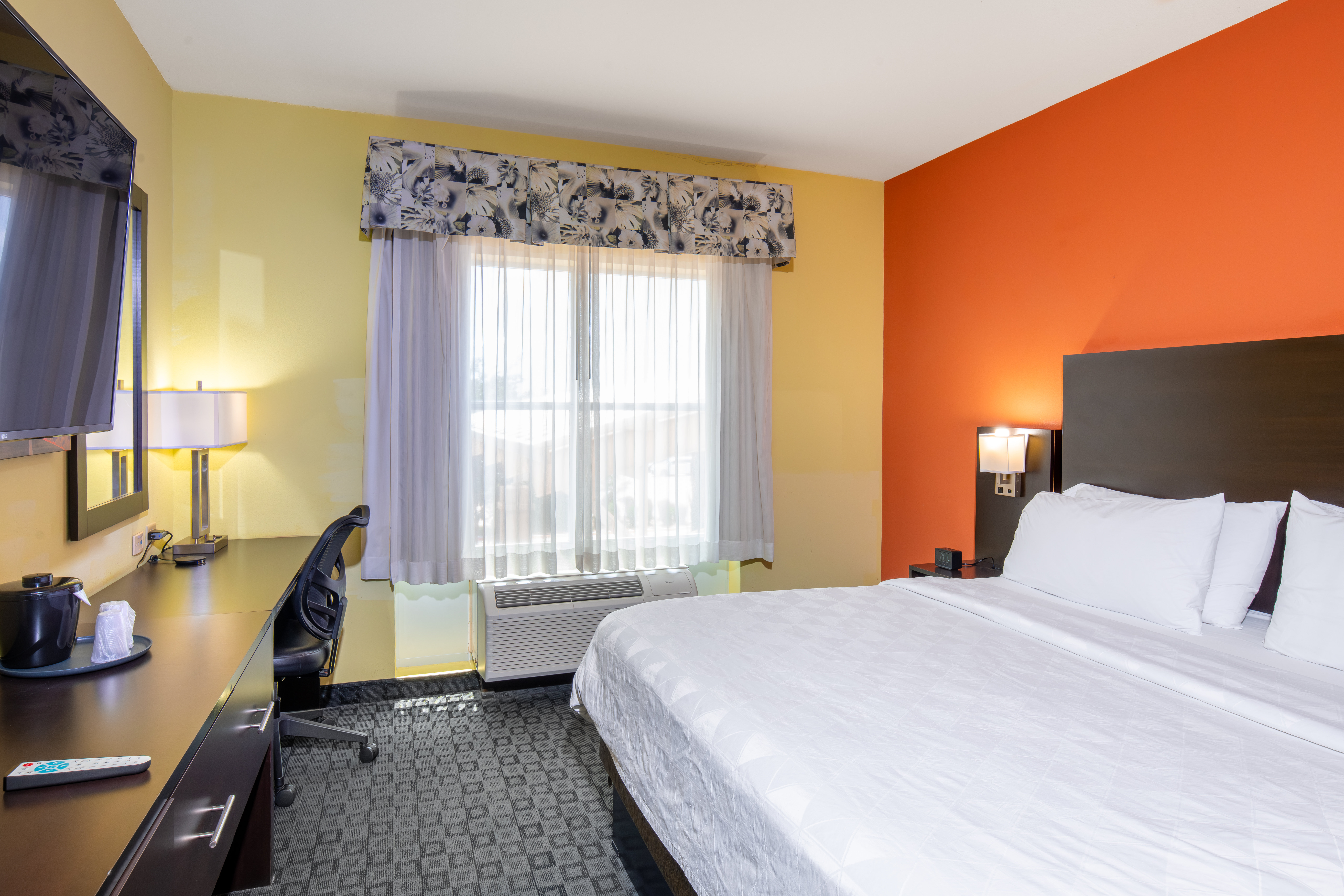 Feature, King Bed