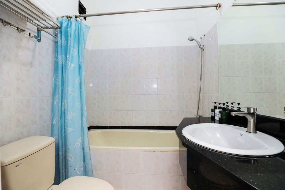 Hanh Phuc Hotel 51/55