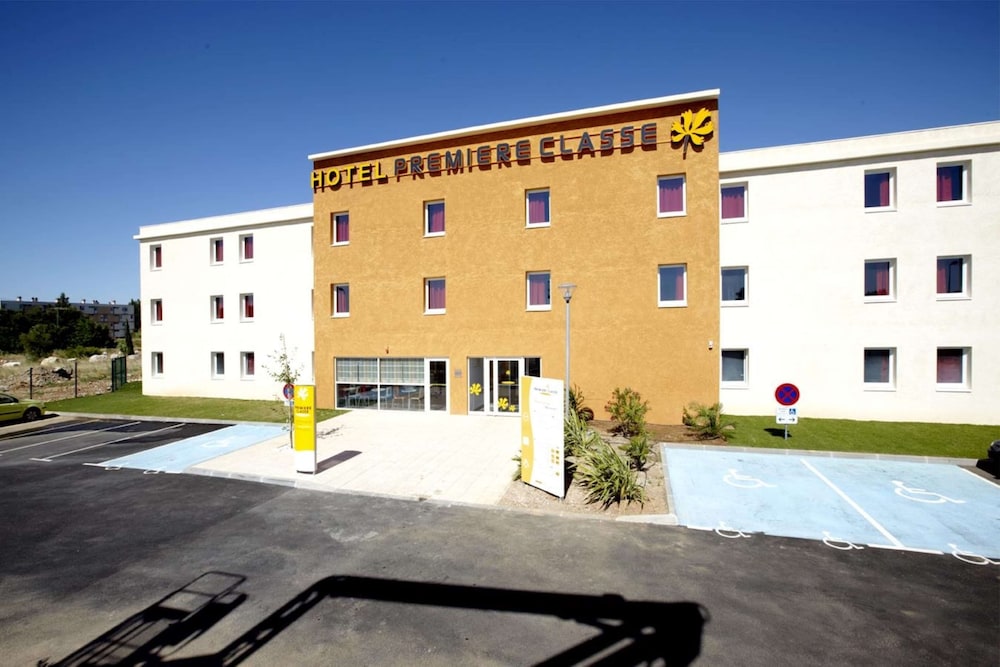 PREMIERE CLASSE ISTRES 36/41