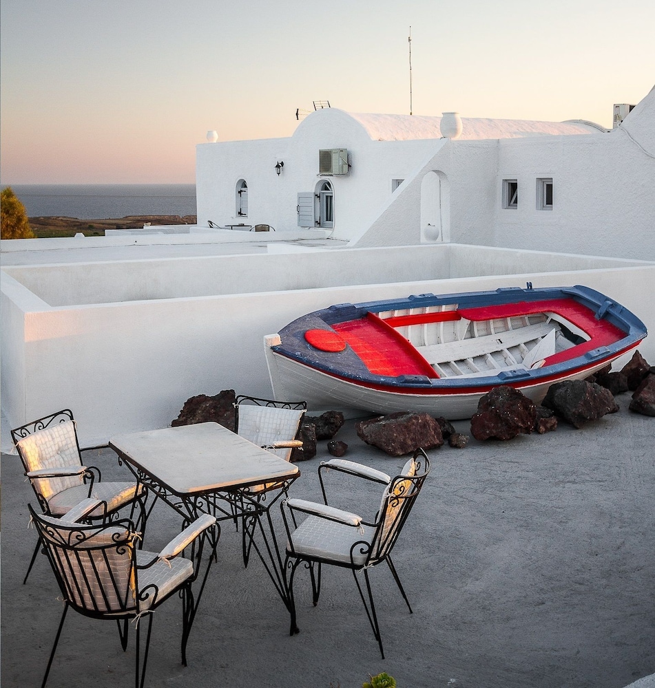 Villa Iliovasilema Santorini 21/50