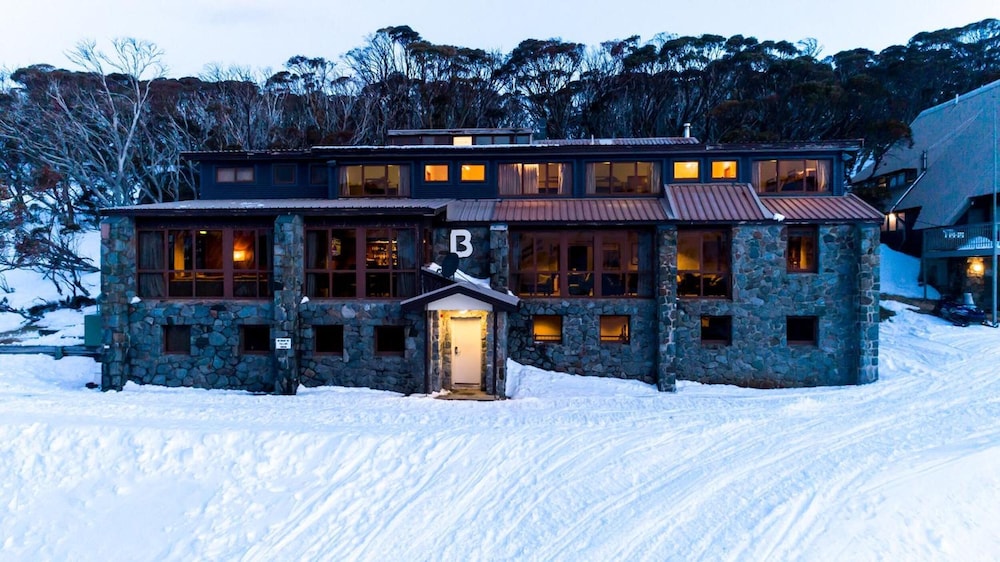 Boonoona Ski Lodge 5/50