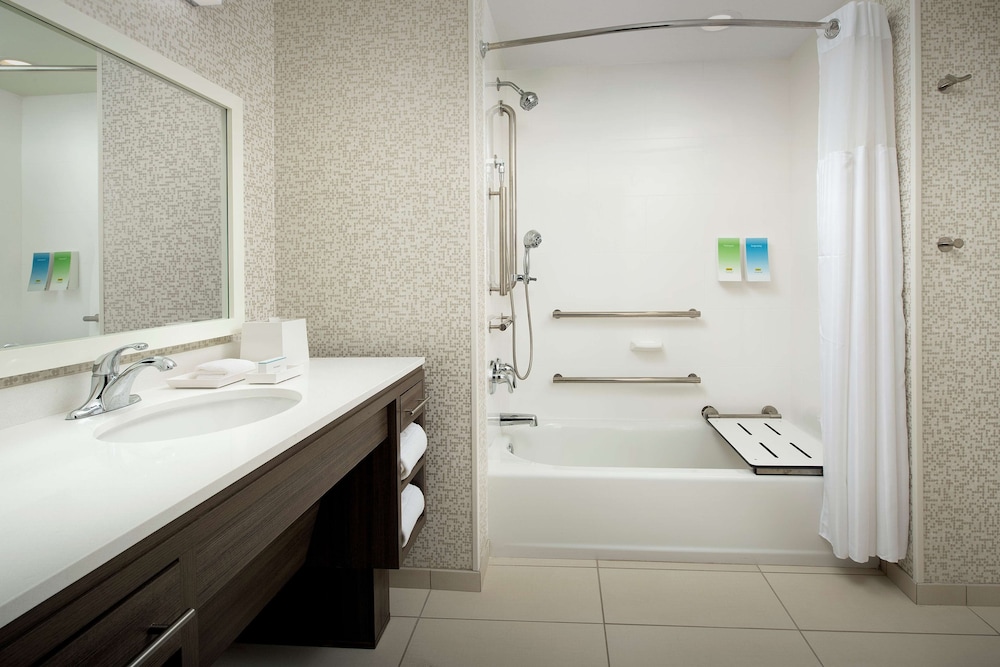 Home2 Suites by Hilton Orlando Downtown, FL 16/60