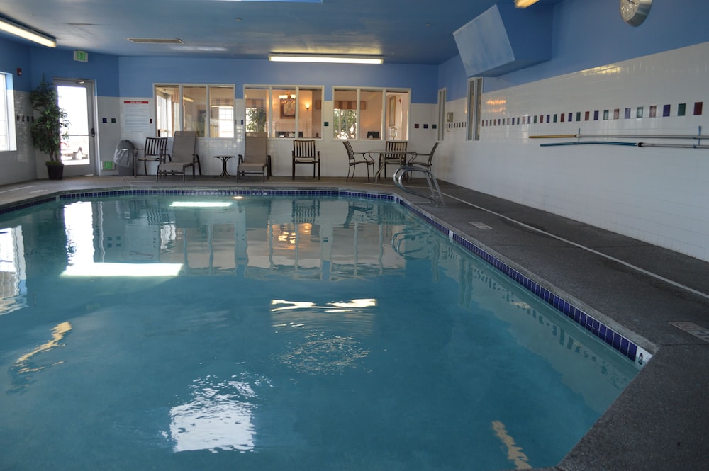 Best Western Plus Liberty Lake Inn 2/50